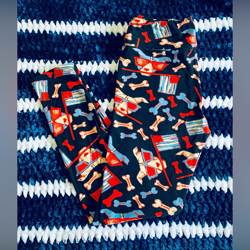 LuLaRoe OS Dog Patriotic Flag Leggings